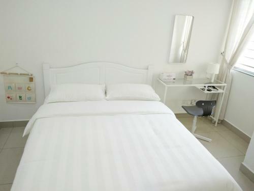 White Residence Semi-d Setia Alam/klang