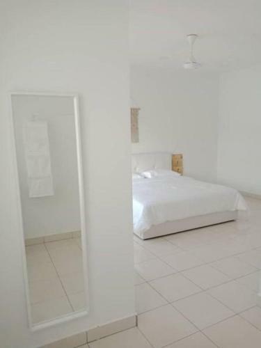 White Residence Semi-d Setia Alam/klang