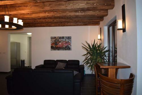 Villa Podle?ansk� Ml�n S Wellness