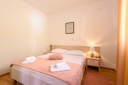 Apartments Zdravko