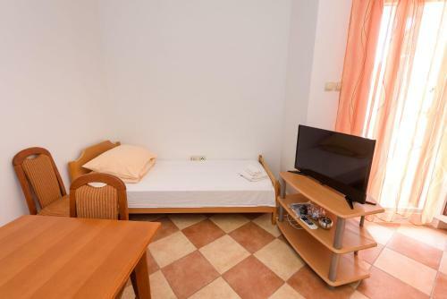 Apartments Zdravko