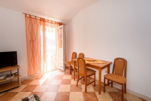 Apartments Zdravko
