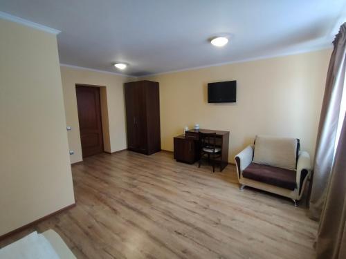 Hotel ????????