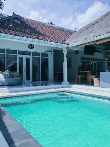 Villa Buku