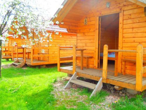 Turul Guesthouse And Camping