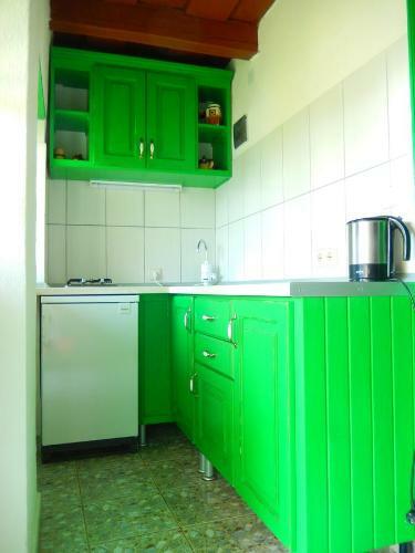 Turul Guesthouse And Camping