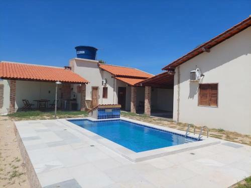 Apartamento Chal� Praia Atalaia Para At� 4 Pessoas