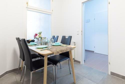 Yeshello Vienna Central Station Apartment