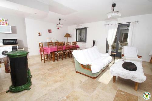 Villa - 8 Personnes - Piscine