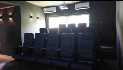 Apartamento Flat Super Luxo T�rreo Frente Piscinas