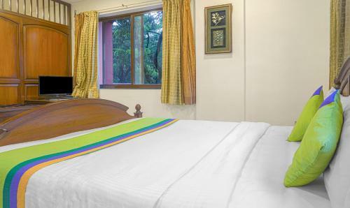 Treebo Trend Royalty Hotel
