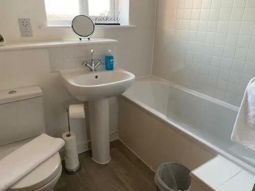 Spacious Double Room Near Salford Quays