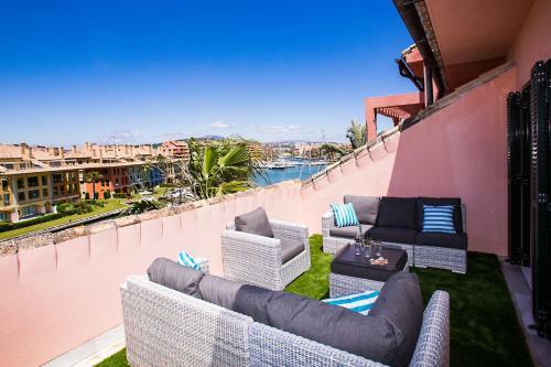 Apartamento Sotogrande Marina 2 Bed Penthouse W. Large Terrace