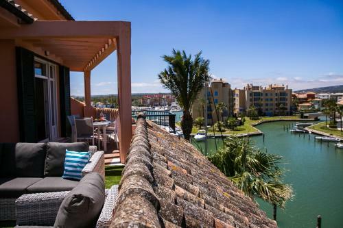 Apartamento Sotogrande Marina 2 Bed Penthouse W. Large Terrace