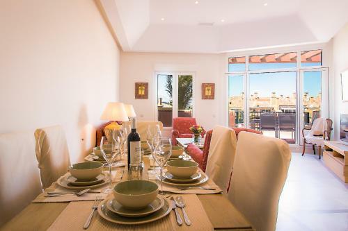 Apartamento Sotogrande Marina 2 Bed Penthouse W. Large Terrace