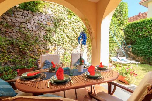 Sorrento Villa With Garden See View