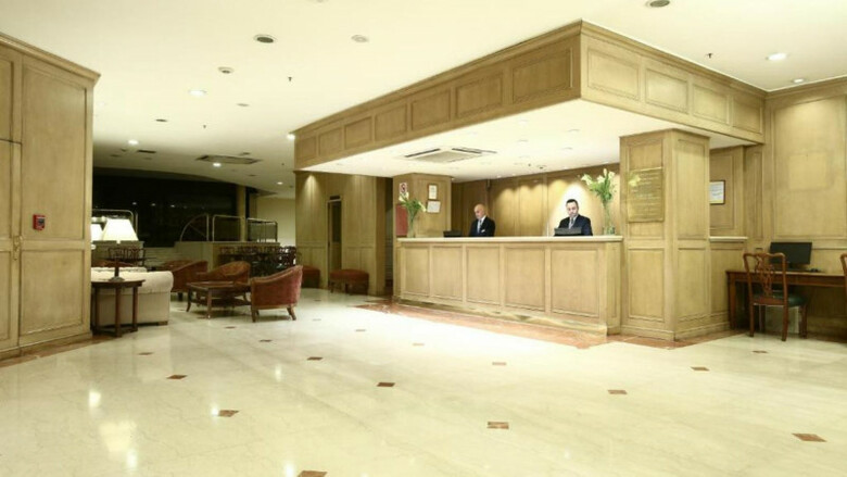Cyan Americas Towers Hotel