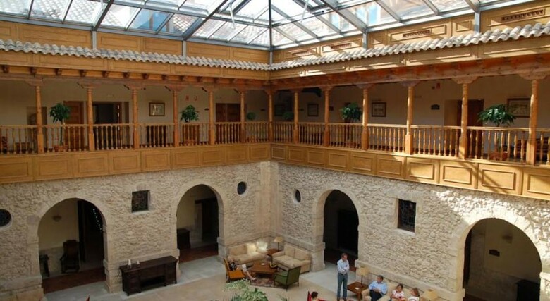 Azz Pe�afiel Las Claras Hotel & Spa