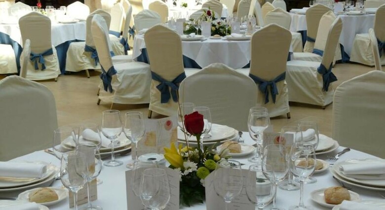 Azz Pe�afiel Las Claras Hotel & Spa