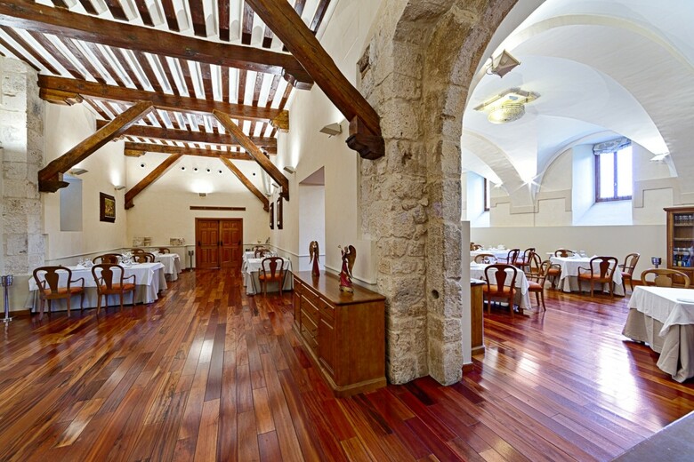 Azz Pe�afiel Las Claras Hotel & Spa