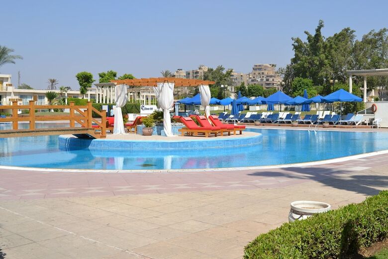 Hotel Pyramids Park Resort
