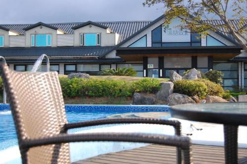Chat Hot Spring Resort