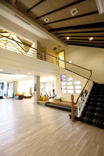Chat Hot Spring Resort