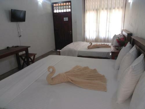 Hostal Ella Grand Peak Hotel