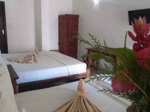 Hostal Ella Grand Peak Hotel