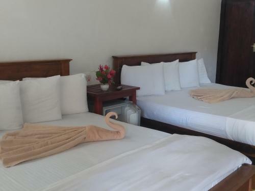 Hostal Ella Grand Peak Hotel