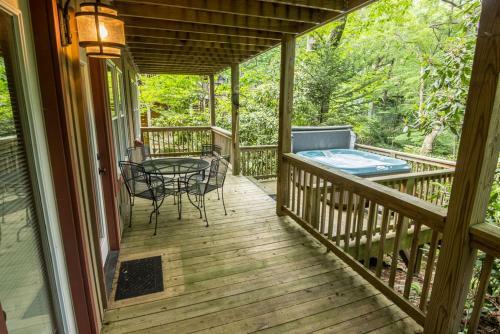 Appalachian Retreat Between Boone Blowing Rock Hot Tub Wifi