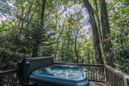 Appalachian Retreat Between Boone Blowing Rock Hot Tub Wifi