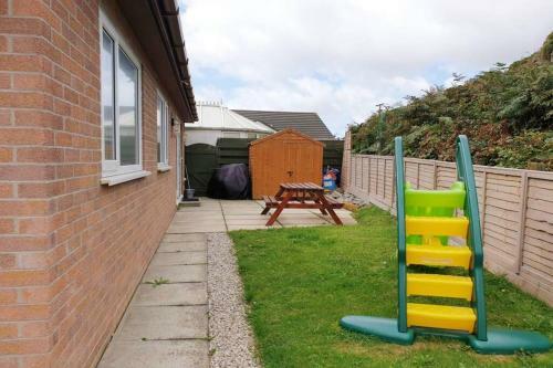 Trearddur Bay - 3 Bed Family Bungalow - Beach