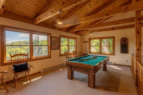 7th Heaven - Rustic Cabin With Pool Table, Close To Hawksnest!