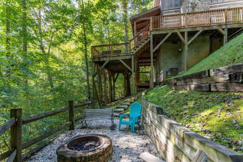 Among The Trees - Valle Crucis Cabin With Hot Tub, Pool Table, Pond, Fire Pit