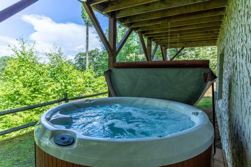 A Positive Outlook -10 Mins To Asu, Hot Tub - Pool Table - Corner Jacuzzi