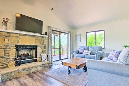 Evolve Mountain Escape With Fire Pit And Views!