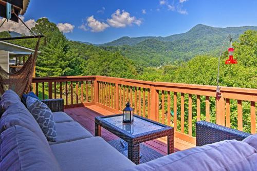 Evolve Mountain Escape With Fire Pit And Views!