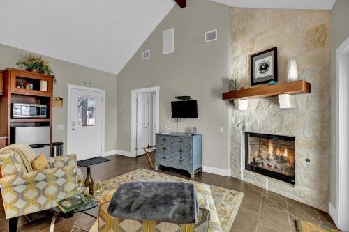 Huge Luxury Home On 13 Acres With Views & Firepit