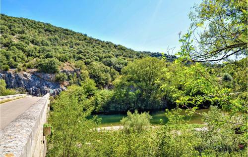 Awesome Home In Pont-saint-esprit With Wifi And 2 Bedrooms