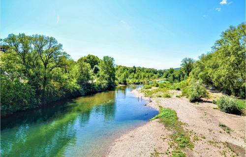 Awesome Home In Pont-saint-esprit With Wifi And 2 Bedrooms