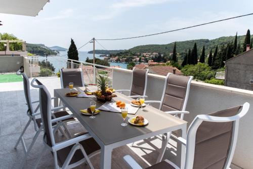 De Luxe Apartment Mediteran 1****