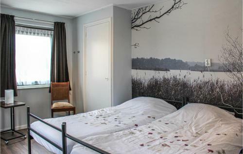 Stunning Home In Acquoy With Wifi And 9 Bedrooms