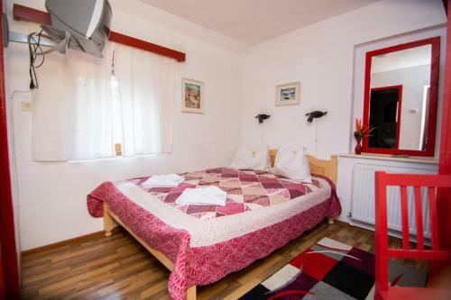 Hostal Pension Csom�d