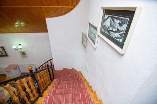 Hostal Pension Csom�d