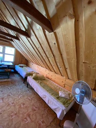 Hostal Pension Csom�d