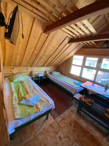 Hostal Pension Csom�d