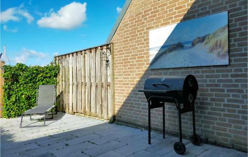 Stunning Home In Bruinisse With Wifi And 2 Bedrooms