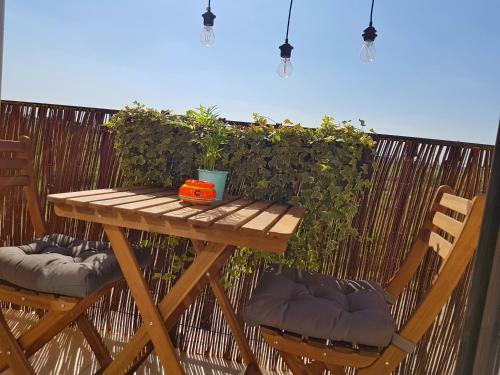 Luxury Apartment With Pool In North Bucharest