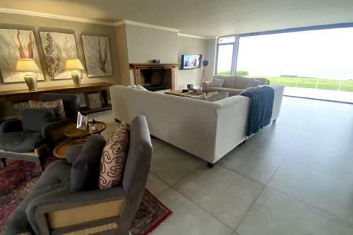 Van Aardtspos Guest House